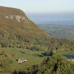 Senezergues Garden Hideaway