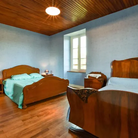 Comfortable Holiday Home With Garden *