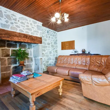 Comfortable Holiday Home With Garden Holiday home *