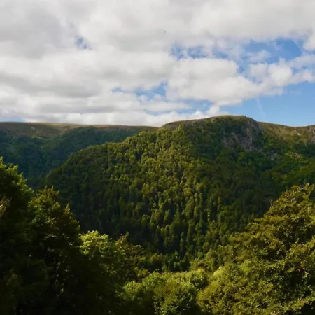 Hébergement de vacances Senezergues Garden Hideaway Cassaniouze